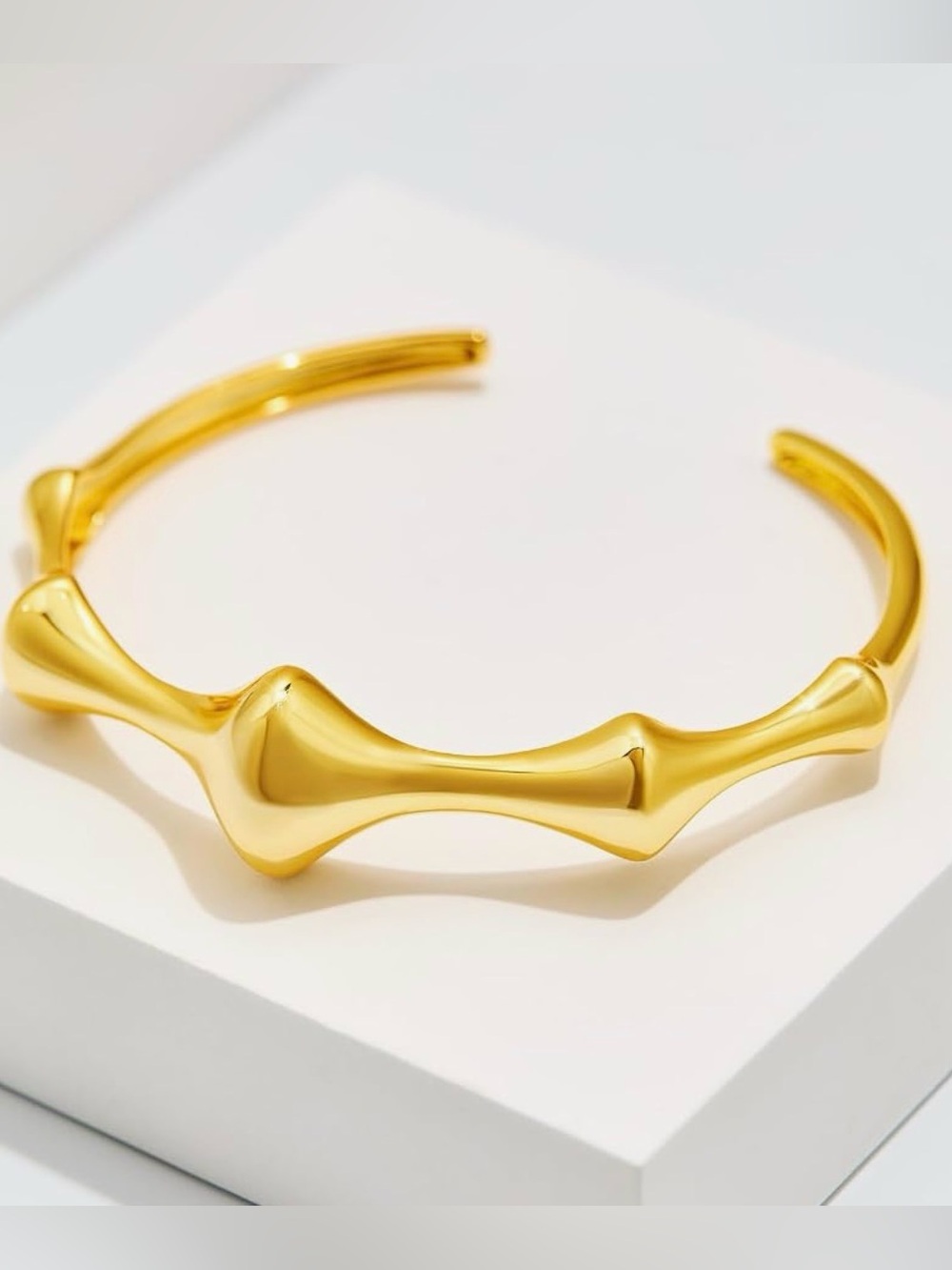 NEW 18k Gold Plated Cuff Bangle Bracelet